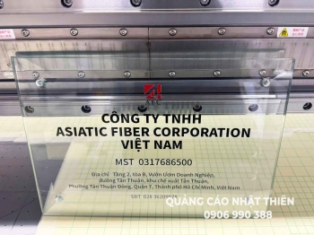 Bảng tên công ty kính cường lực kt: 28*20cm